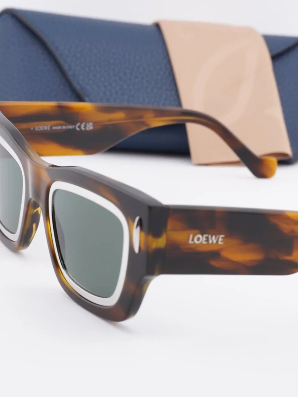 Loewe LW40168I 52N Square Sunglasses – Havana\Green